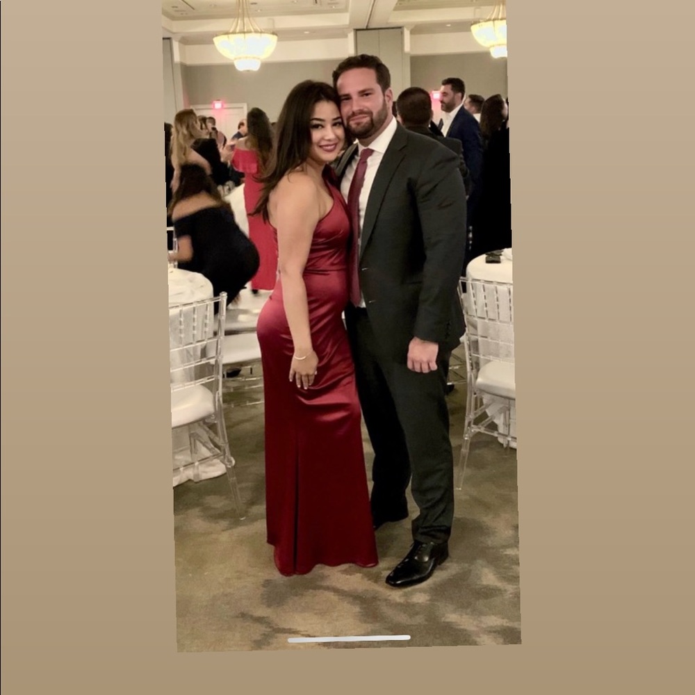 Dress - Picture 2 of 4